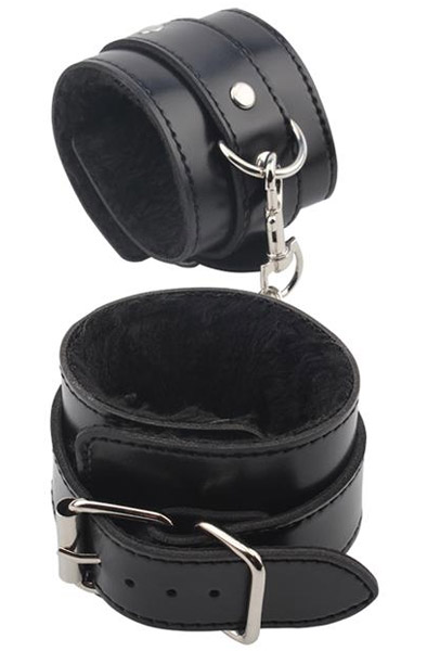 Chisa Novelties Obey Me Leather Hand Cuffs Handbojor