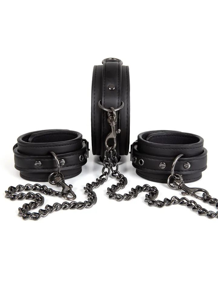 Dark Desire Collar With Ankle Cuffs BDSM-kaulapannat & nilkkaraudat