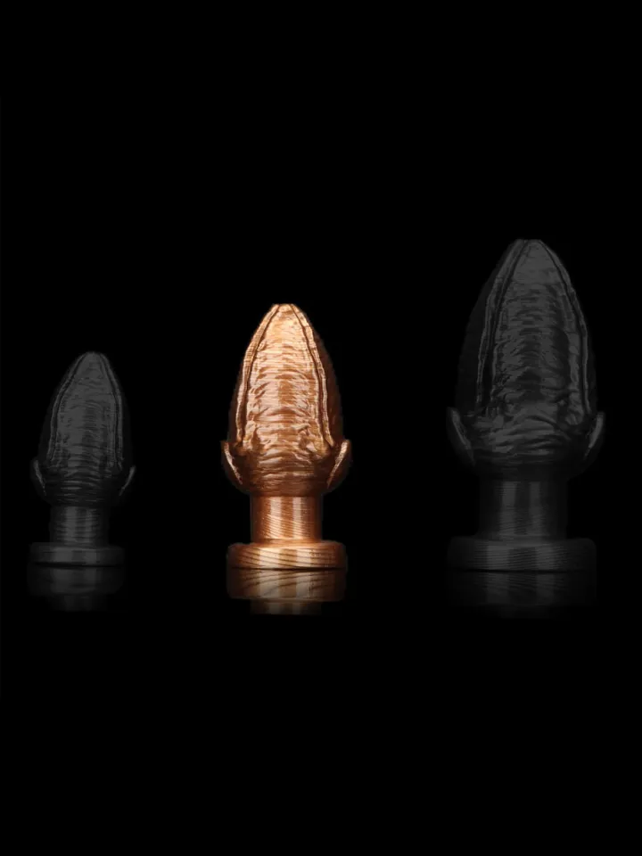 Metallic Fantasy Goldnut Plug Medium 15 cm XL-anaalitappi